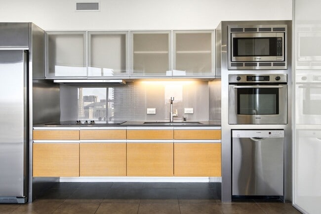 Building Photo - Veer Towers 2408E- North Strip/City Views from this Stunning 1Bd Residence