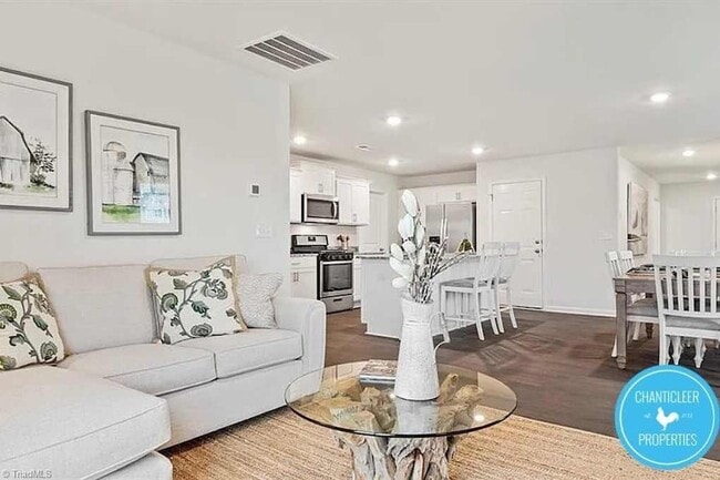 Building Photo - 1915 Puffin Dr