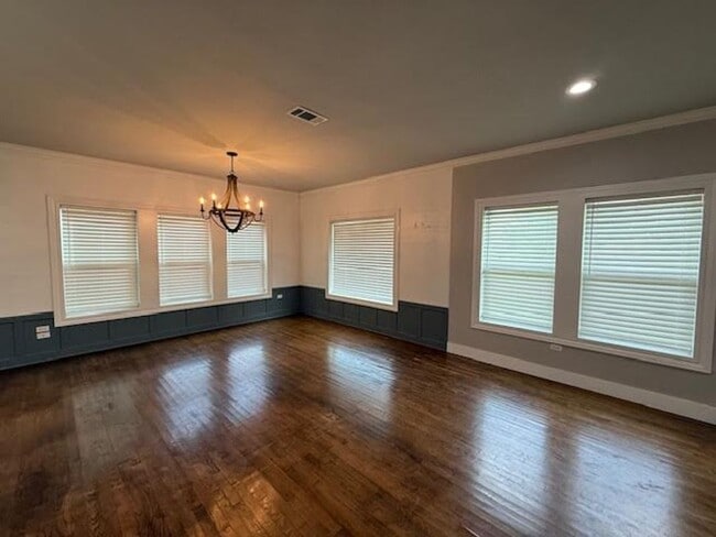 Building Photo - Beautiful 3/2 in Speegleville