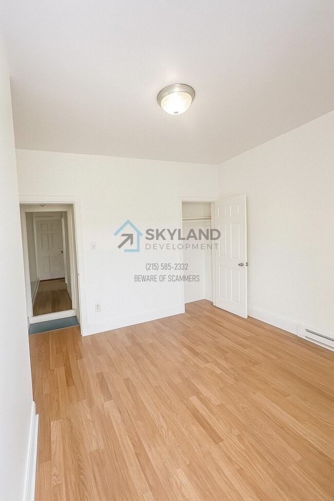Building Photo - 3424 N Sydenham St