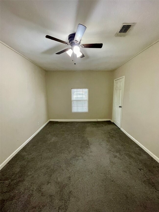 Building Photo - 6144 Doulton Dr