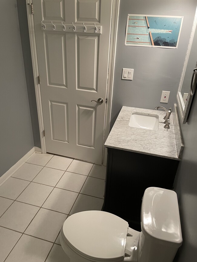 Master bathroom - 417 Olmsted Park Pl