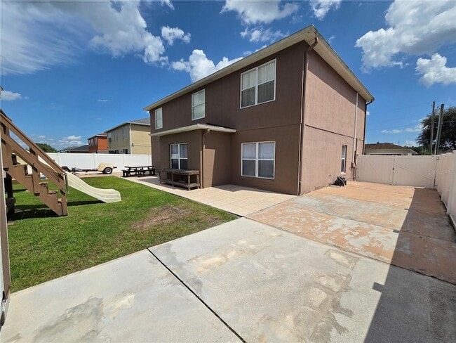 Building Photo - 330 Aldershot Ct