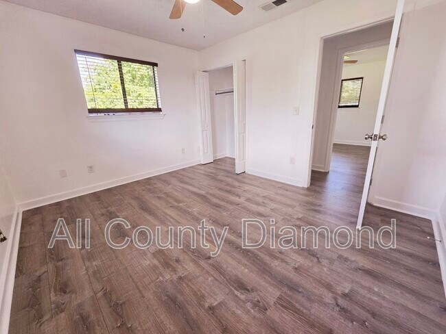 Building Photo - 1119 Wyoming Ave