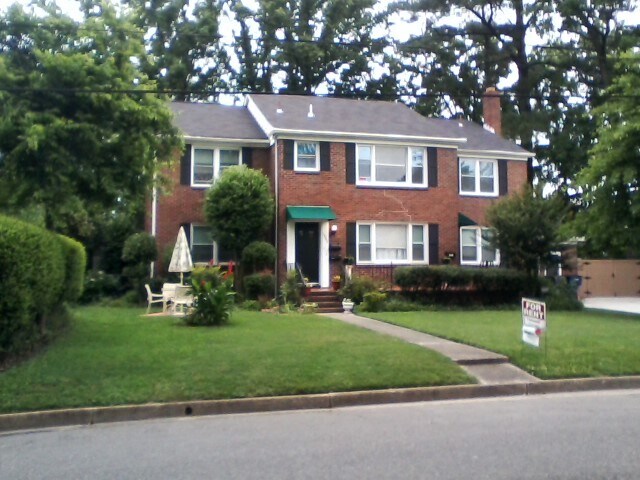 street view - 1500 Meads Rd