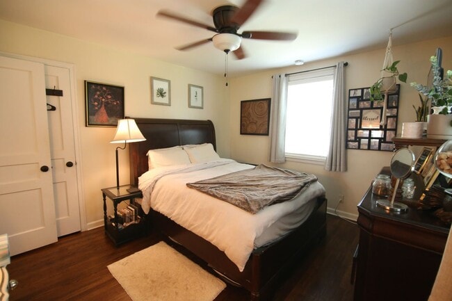 Building Photo - Awesome Cottage in the Heart of Inglewood/...
