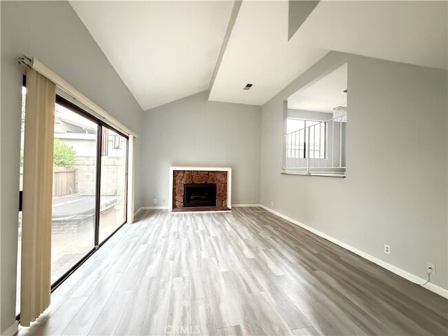 Building Photo - 1145 E Arcadia Ave