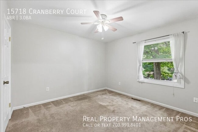 Building Photo - 15718 Cranberry Ct