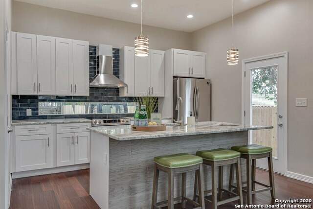 Building Photo - 212 Lowell St