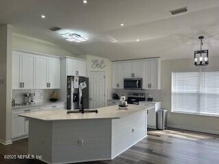 Building Photo - 3558 Old Village Dr