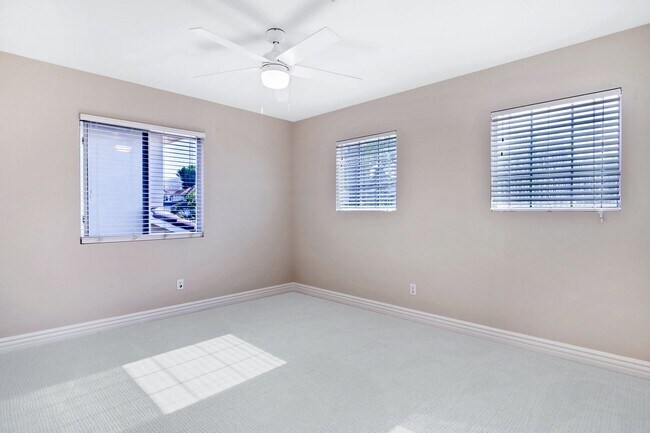 Building Photo - Forester Ranch Oasis!