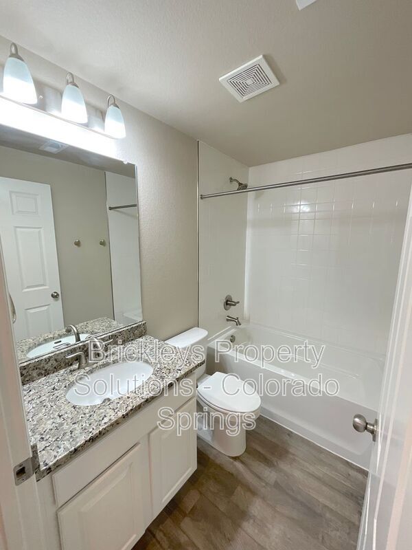 Building Photo - 6706 Golden Briar Ln
