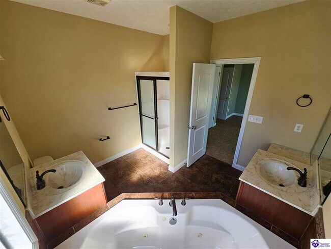 Building Photo - 112 Affirmed Ct