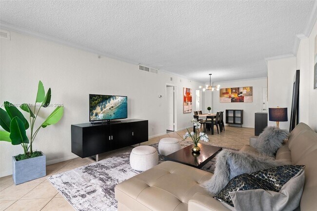 Building Photo - 2501 S Ocean Dr