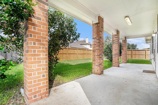 Building Photo - 1753 Silver Bend Dr