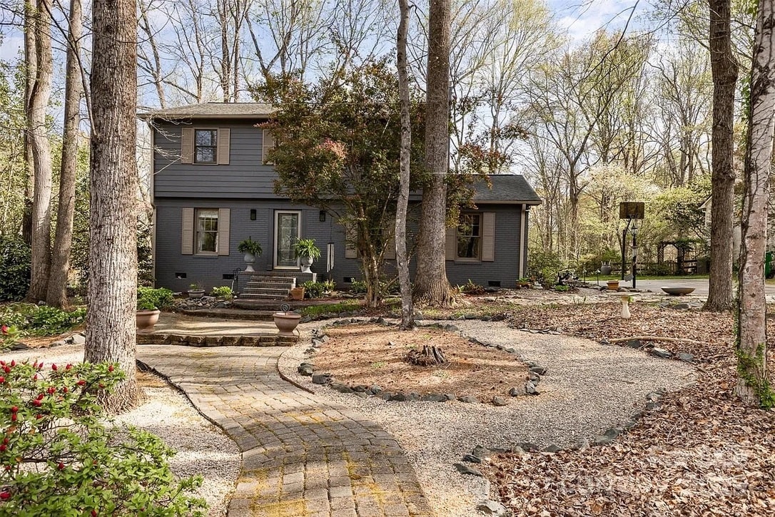 Building Photo - 929 Autumnwood Ln