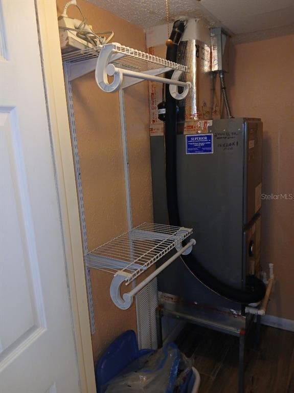 Building Photo - 10350 Imperial Point Dr W