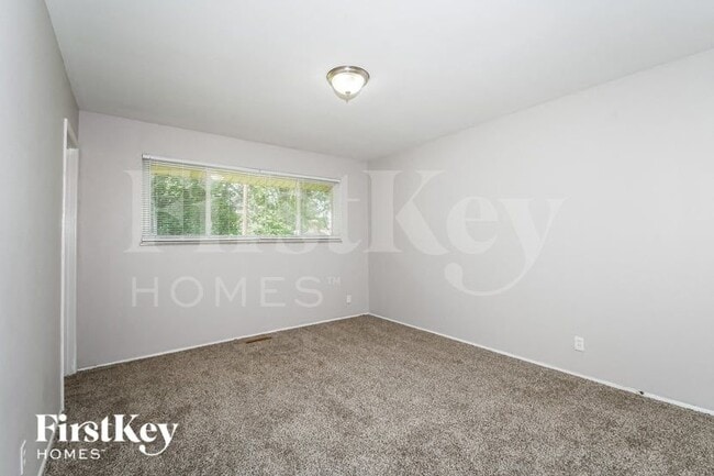 Building Photo - 1335 Pepperhill Dr