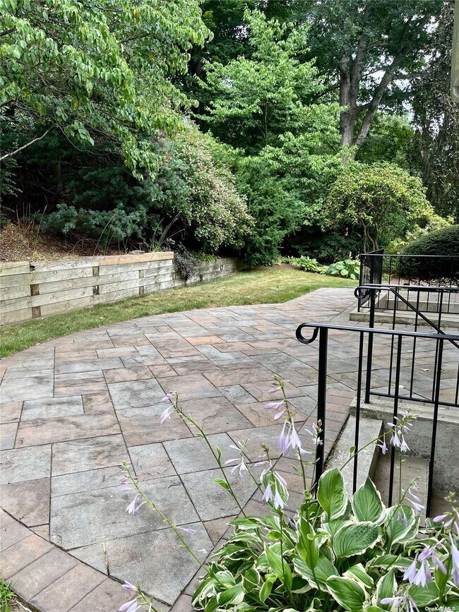 Building Photo - 772 Pulaski Rd