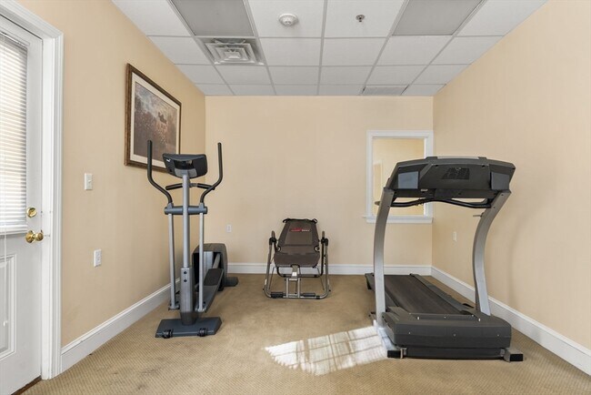 Building Photo - 24 S Bulfinch St