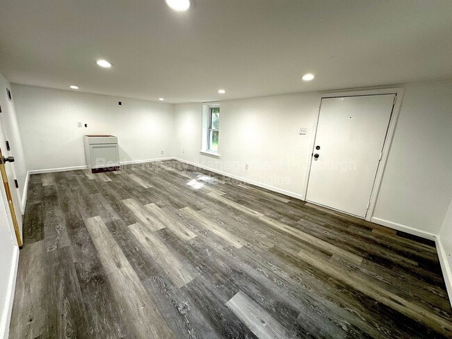 Building Photo - 6184 Poketa Rd