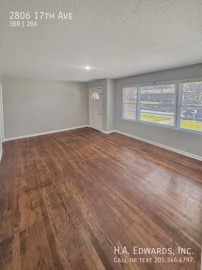 Building Photo - 2806 17th Ave