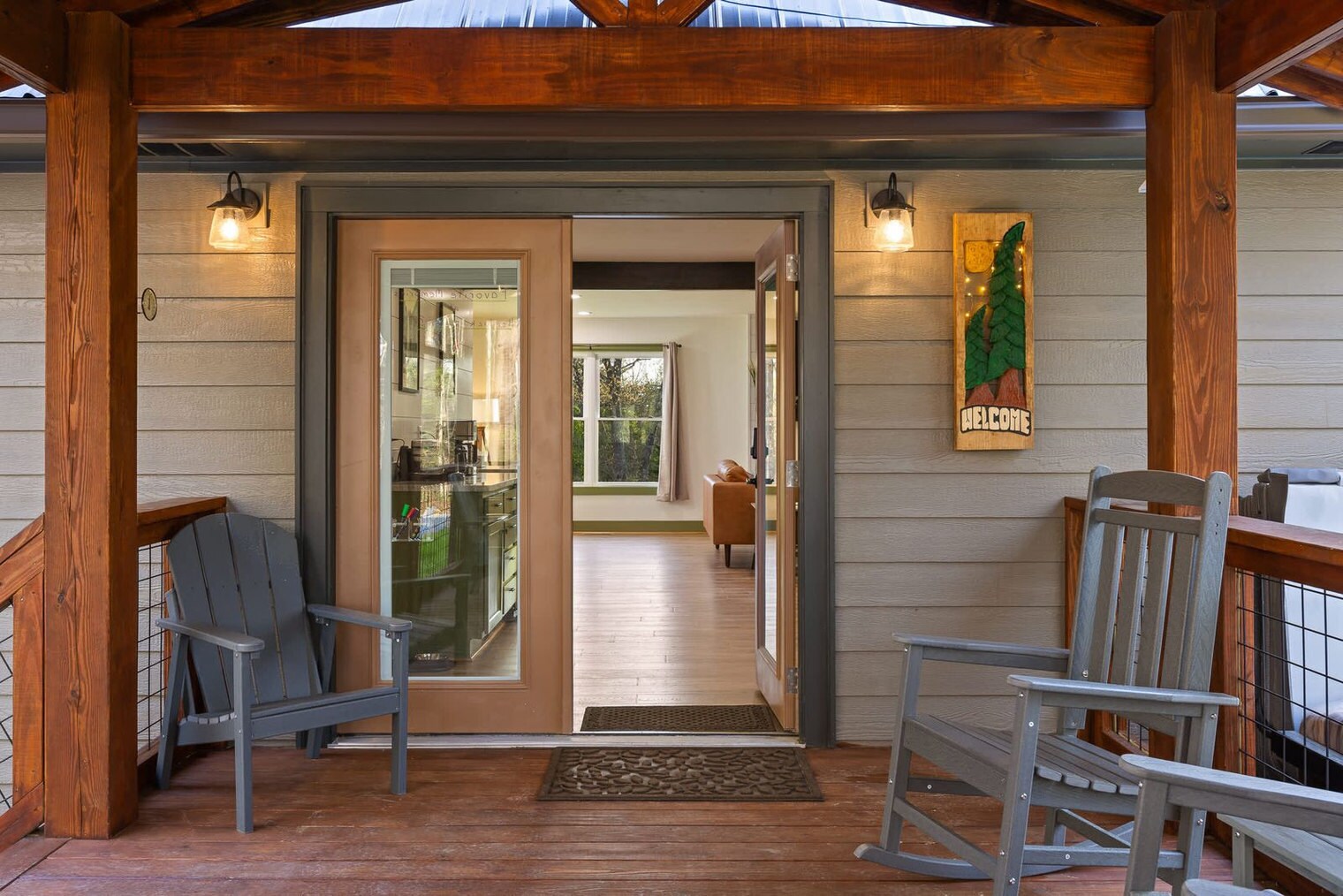 Building Photo - 250 Mt Della Rd