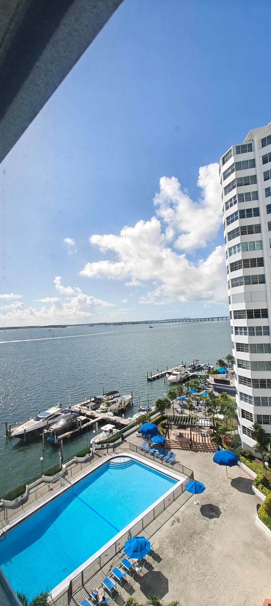 Building Photo - 801 Brickell Bay Dr