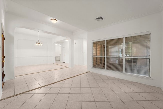 Building Photo - 167 N Whistlers Bend Cir