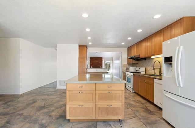 Building Photo - 11413 Surco Dr