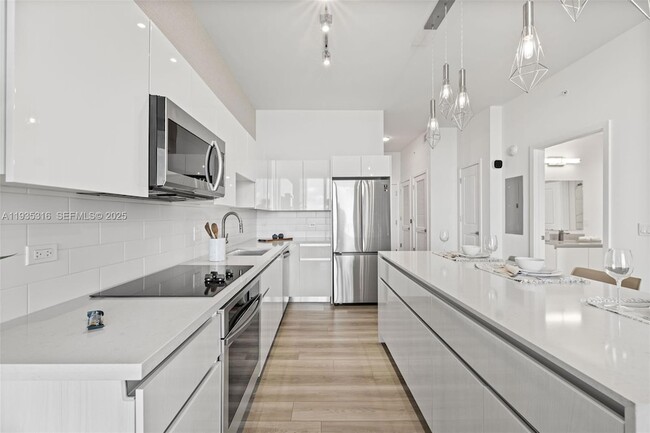 Building Photo - 101 Diplomat Pkwy