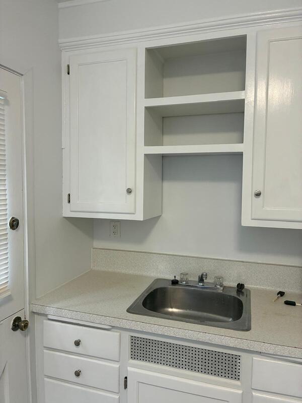 Building Photo - 314 Cole Ave