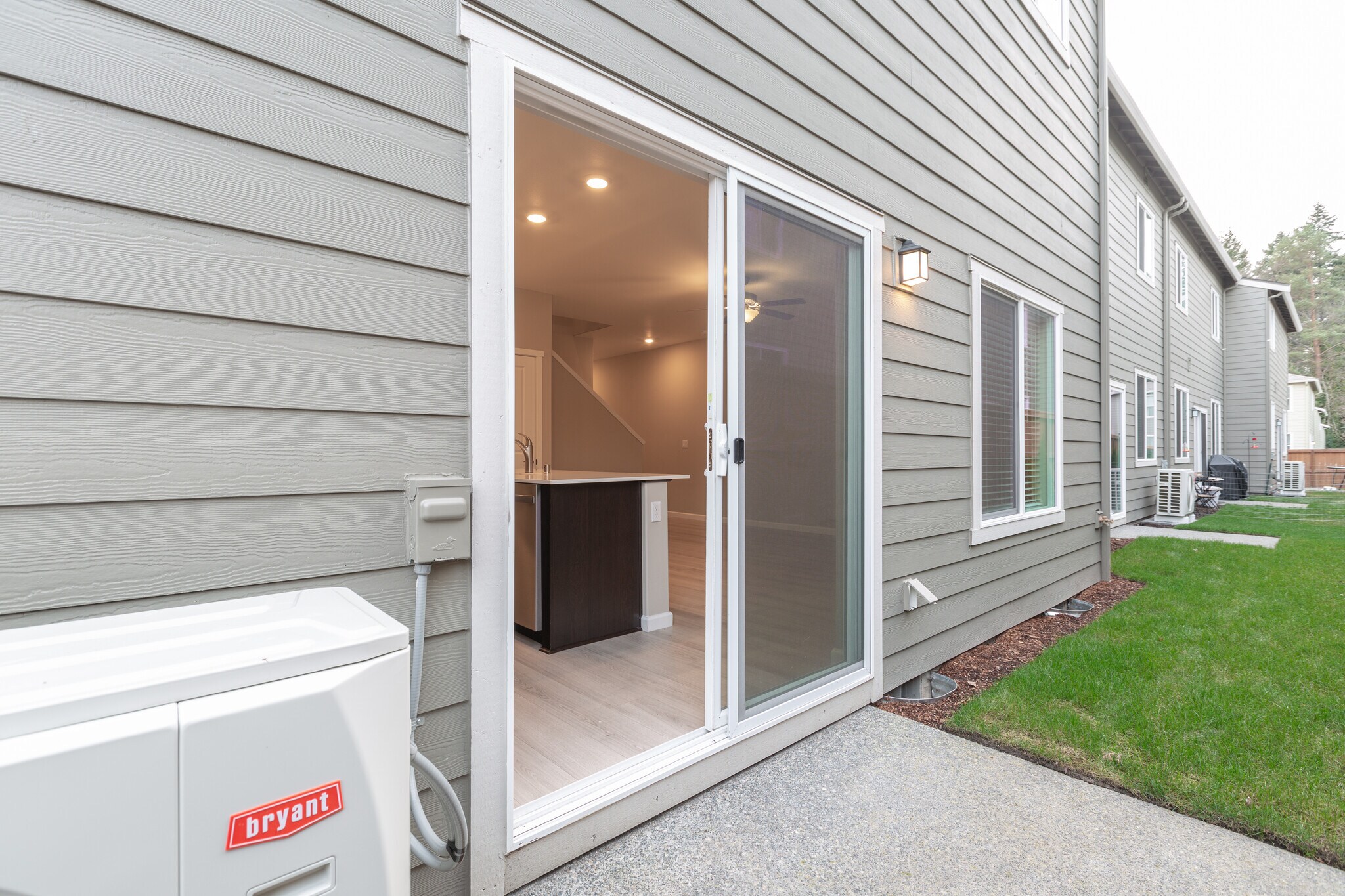 Building Photo - 2016 NE 101st Cir