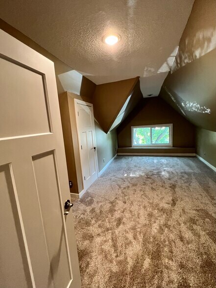 4th Bedroom - 1327 Jefferson St NE