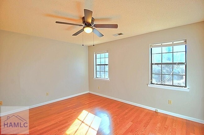 Building Photo - 942 Gulfstream Rd