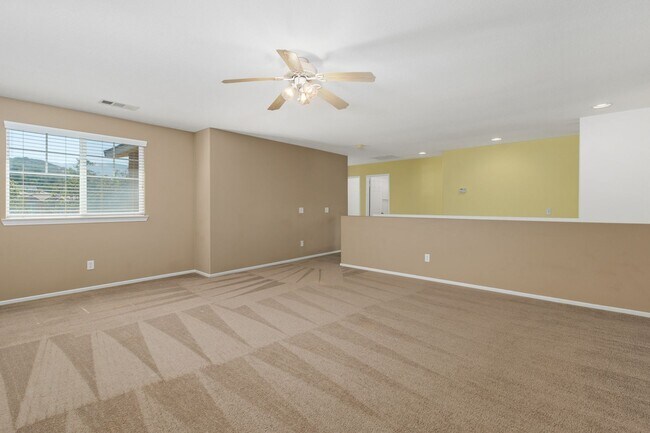 Building Photo - 46433 Vianne Ct