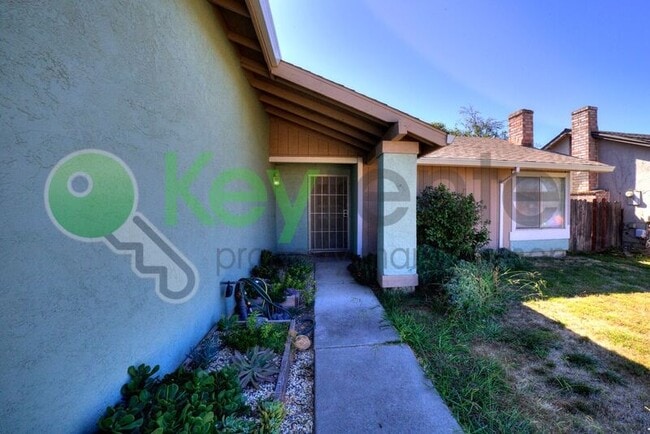 Building Photo - 1300 Old W Dr