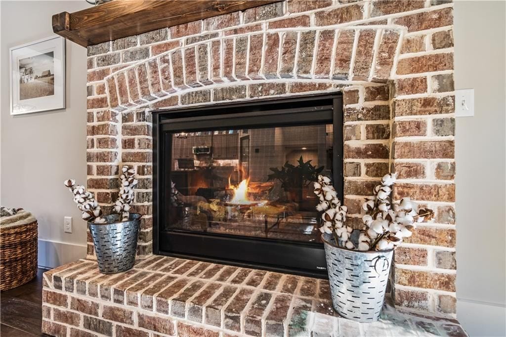 Building Photo - 6 Whisper Pl