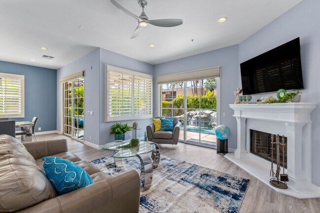 Building Photo - 546 N Indian Canyon Dr