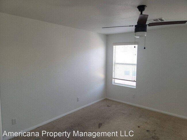Building Photo - 4 br, 2.5 bath House - 4524 Silverado Sage...