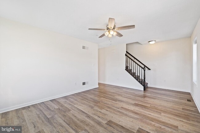 Building Photo - 804 Rising Sun Ln