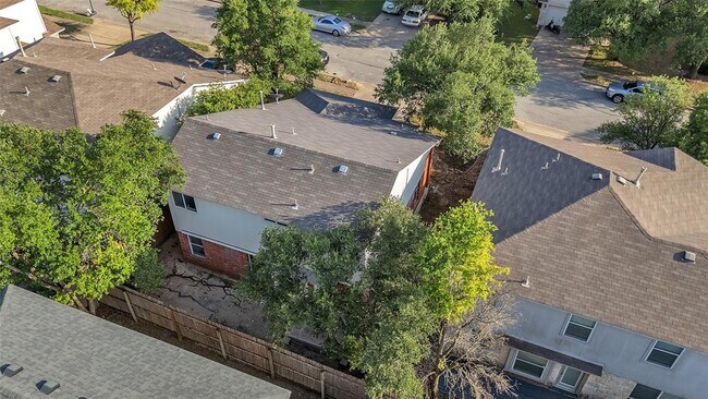 Building Photo - 1012 Traci Michelle Dr