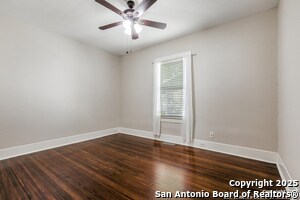 Building Photo - 330 W Gramercy Pl