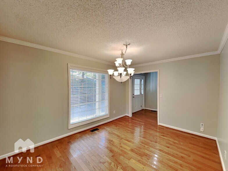 Building Photo - 7762 Wildcreek Trail SE