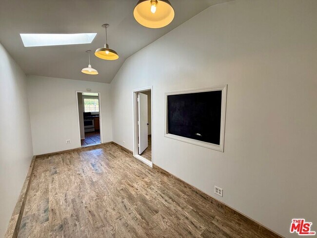 Building Photo - 5379 Yolanda Ave