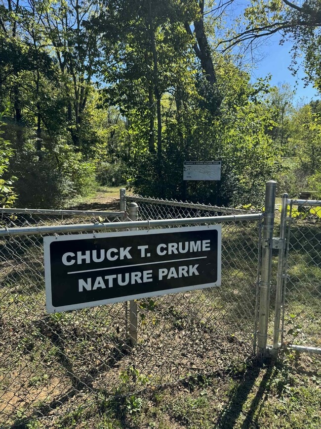 Building Photo - 2107 Southland St