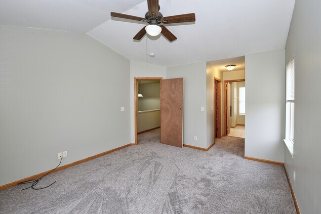 Building Photo - 1807 S Wentworth Cir