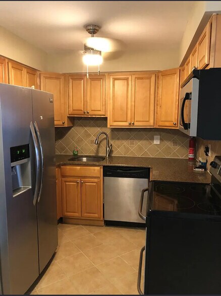 Building Photo - 1340 Ocean Ave