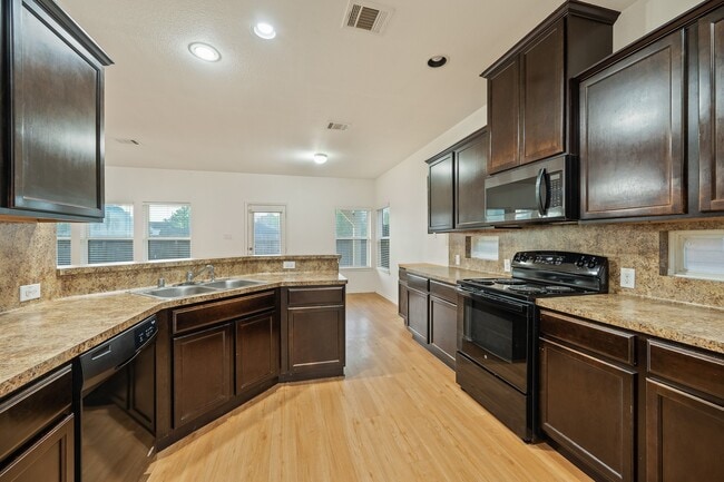 Building Photo - 2827 Arica Ln