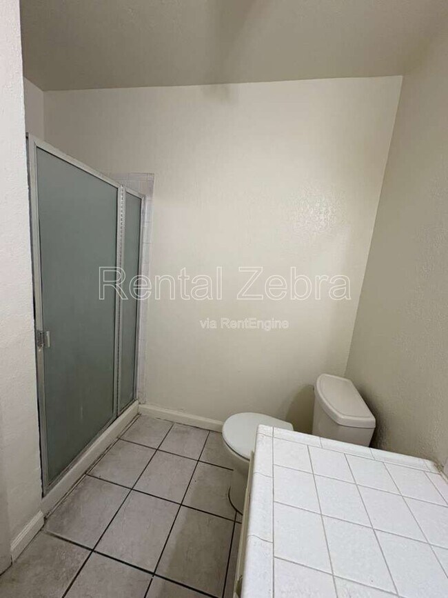 Building Photo - 1407 Madison Ct